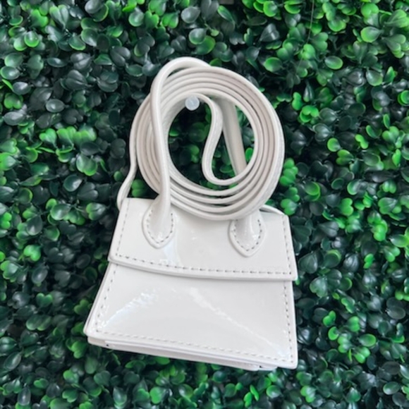 Handbags - Lil purse club (white)